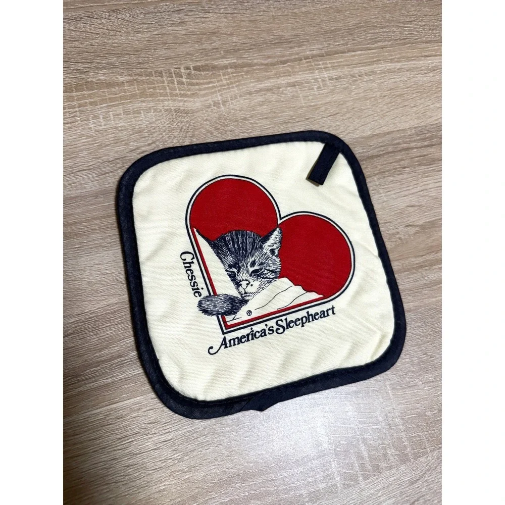Vintage Chessie Cat America's Sleepheart Railroad Pot Holder Oven Mit Trivet